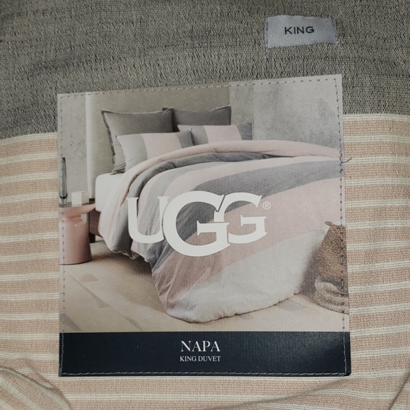 Ugg Other - UGG King Duvet with 2 matching shams